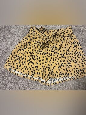 Women's Tan Animal Print Tie-Waist Shorts